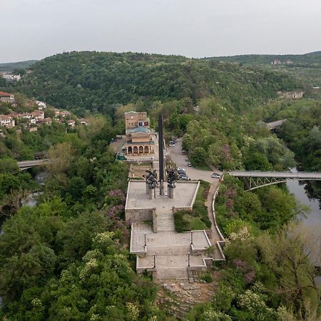Bobevata Guest House - Floor 2 - Stunning View Old Town Велико Търново Екстериор снимка