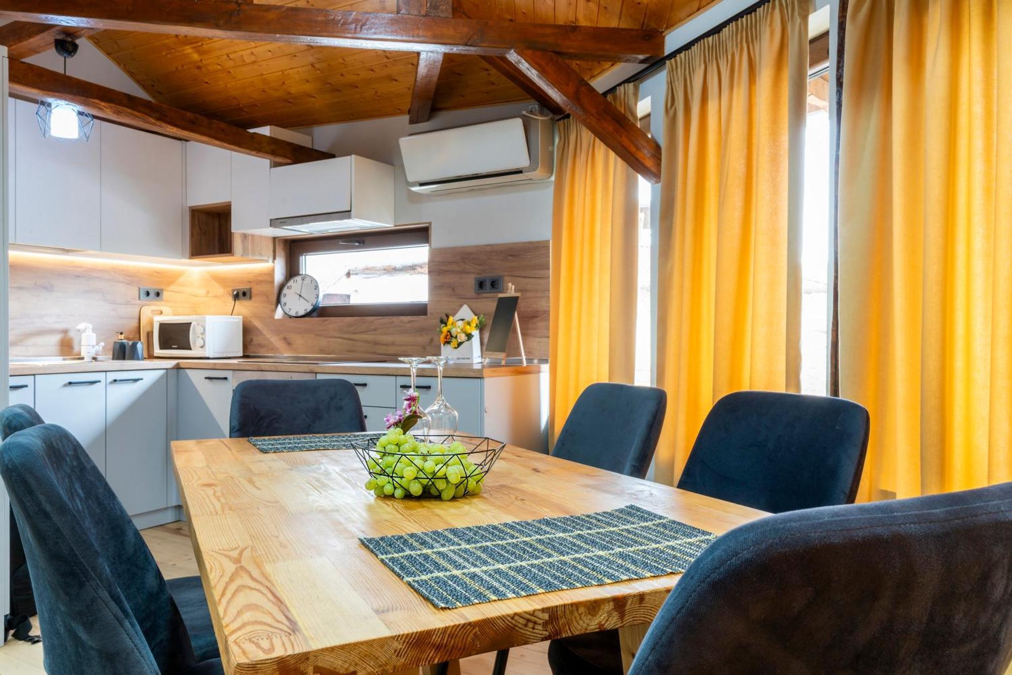 Bobevata Guest House - Floor 2 - Stunning View Old Town Велико Търново Екстериор снимка