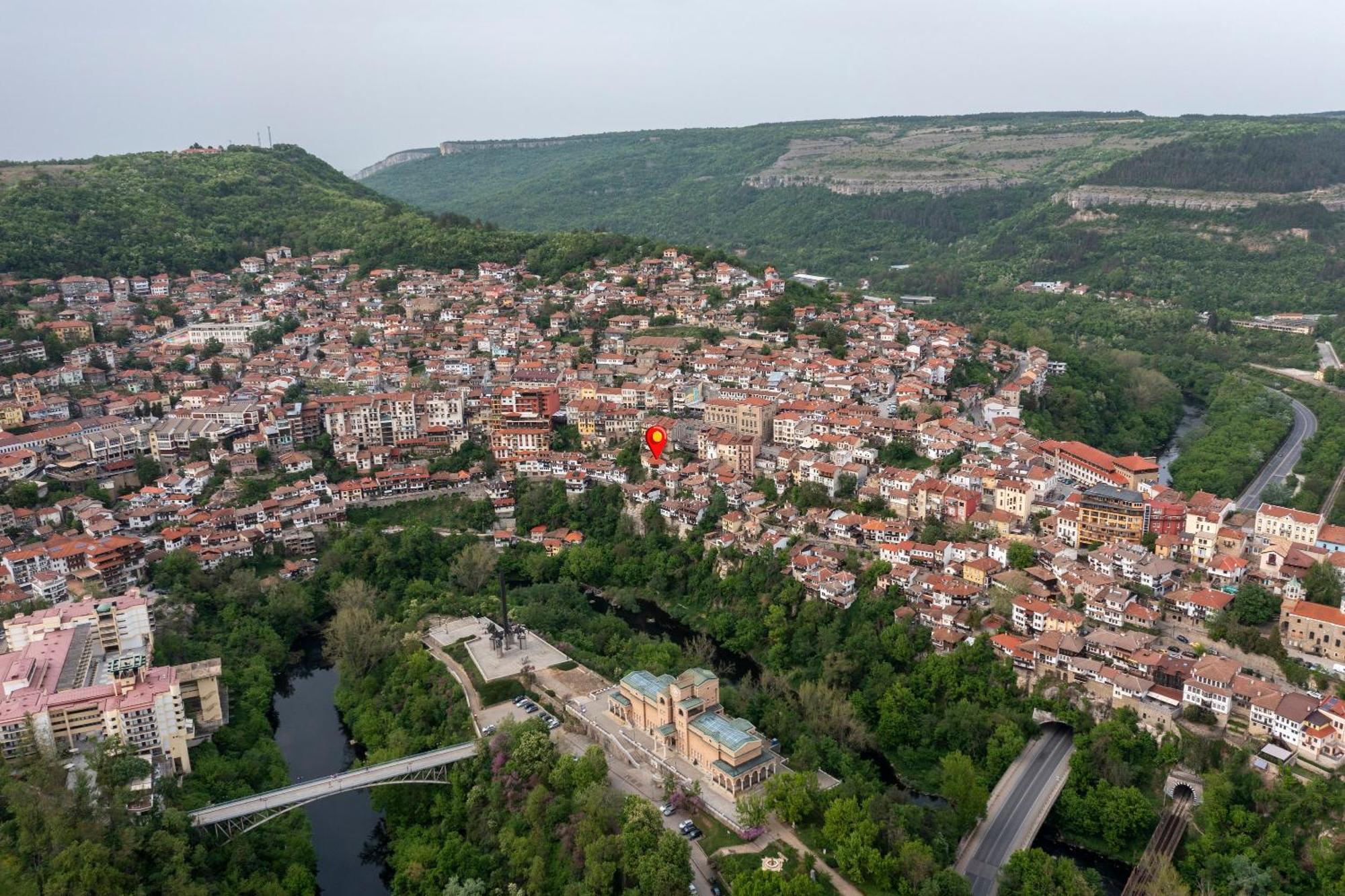 Bobevata Guest House - Floor 2 - Stunning View Old Town Велико Търново Екстериор снимка